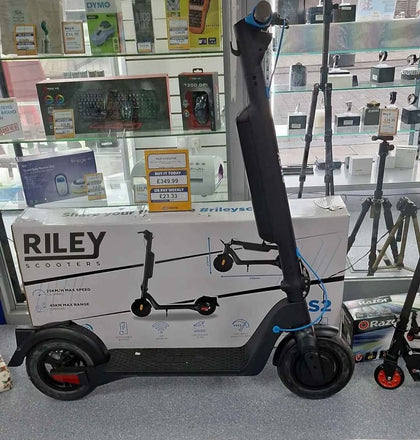 Riley RS2 25 KM/H 350W Electric Scooter With Detachable Battery & 45KM Range *BRAND NEW*