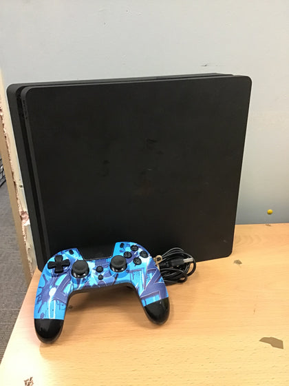 PlayStation 4 Slim