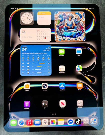 Apple iPad Pro 13-inch - M5 - 256GB - Cellular - 100% Battery Health - 18 Cycle Count