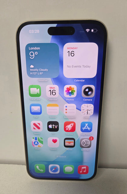 Apple iPhone 15 128GB - Unlocked *87% Battery Health*