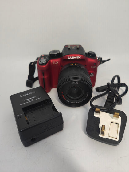 Panasonic Lumix G DMC-G2 - Digital Camera - Mirrorless - 12.1 MP - Four Thirds - 720P - 3x Optical Zoom 14-42mm Lens