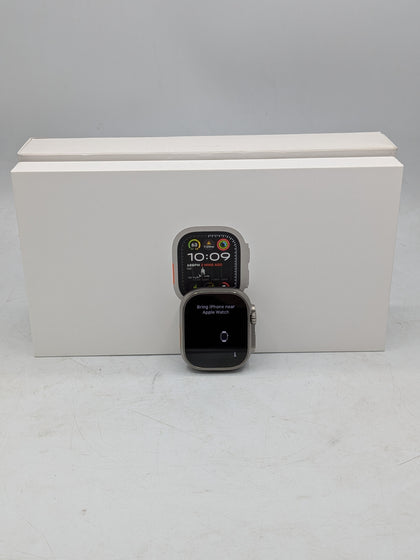 Apple Watch Ultra 2 49mm no strap