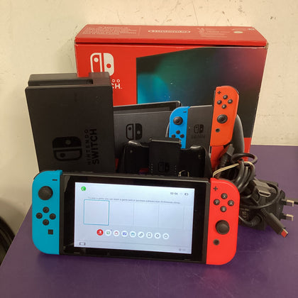 Nintendo Switch - boxed