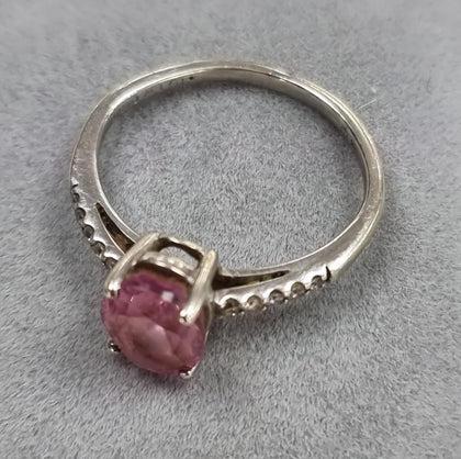 9ct White Gold Pink Sapphire /Diamond Ring Size 