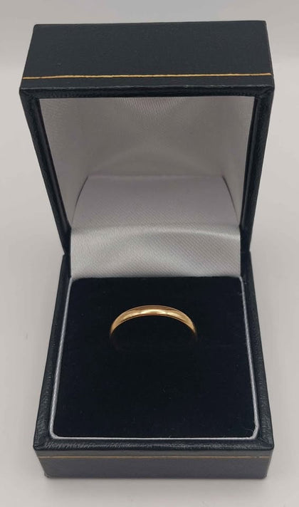 916 22ct Yellow Gold ring 2.3g size N Boxed