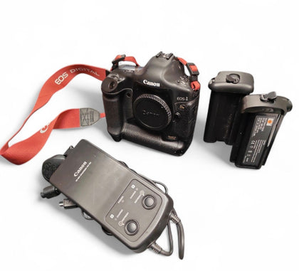 Canon EOS-1 Ds Mark II DSLR Camera Bundle**Unboxed**