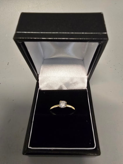 14CT Gold Ring With Stone 1G 585 Size K