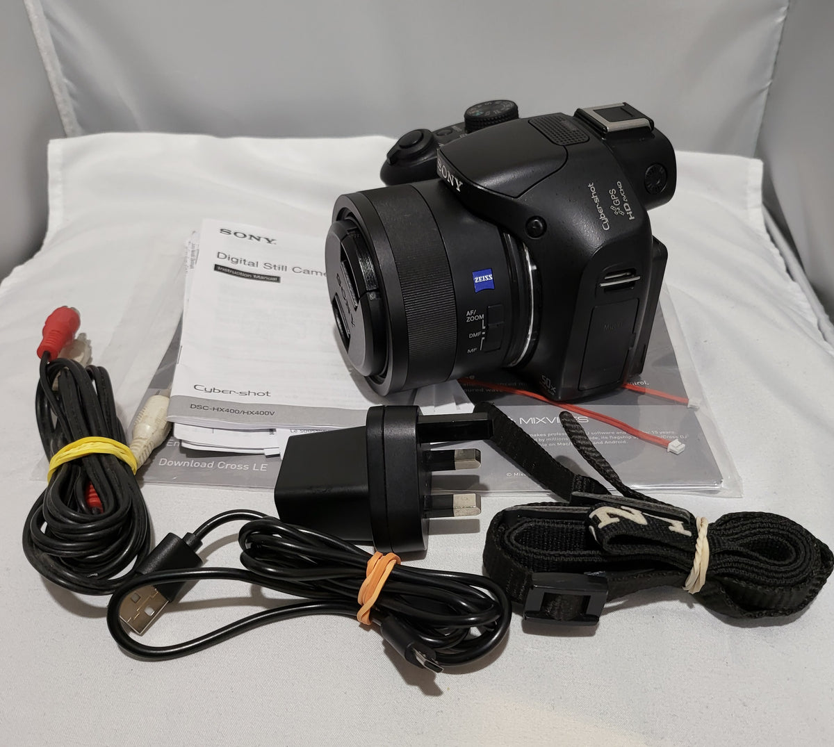 ryo SONY  Cyber-Shot  DSC-HX400 Sony Cyber-shot DSC-HX400V review: Sony pumps extra features into