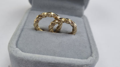 9ct gold hooped earrings