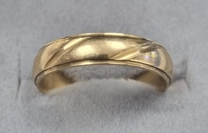 9ct gold ring 01/2 Leyland