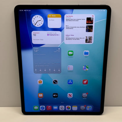 Apple iPad Pro 12.9 Inch 5th Generation Model A2461 256GB WiFi & Unlocked