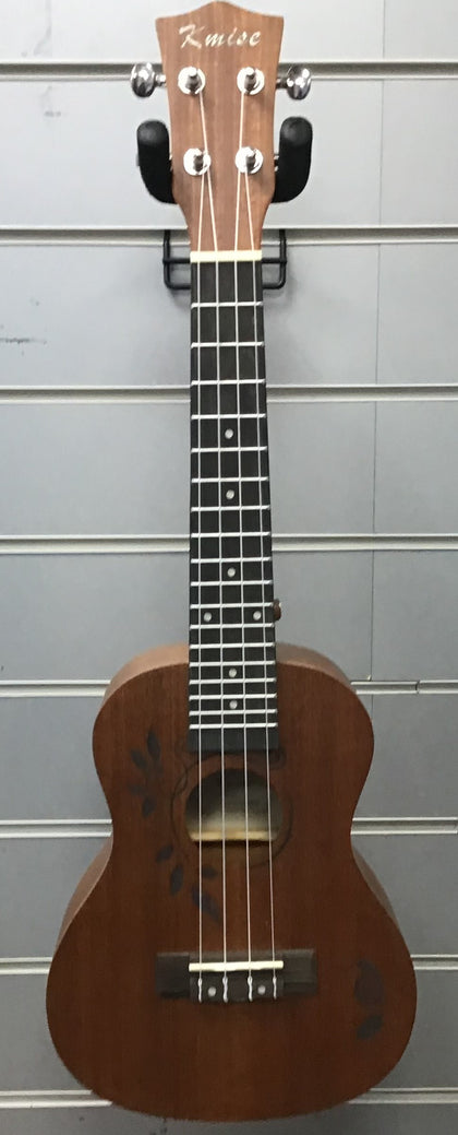 KMISE Ukulele - Model: MI0900 **with Soft Carry Case**.