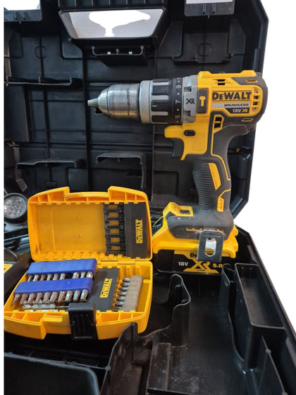 Dewalt DCD796 18V XR Brushless Compact Combi Hammer Drill