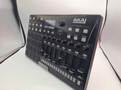 Akai Professional MPD232 MIDI Pad Controller – 16 Pads – 8 Faders – USB