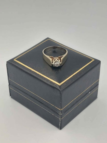 9k (Hallmarked & Tested), Gold Clear Stone Ring, 3.1g, Size M