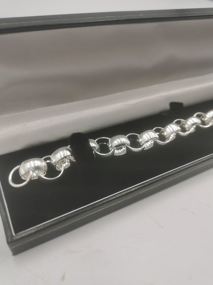Sterling Silver (925) Stunning Belcher Bracelet, 30.5Grams, Length: 9