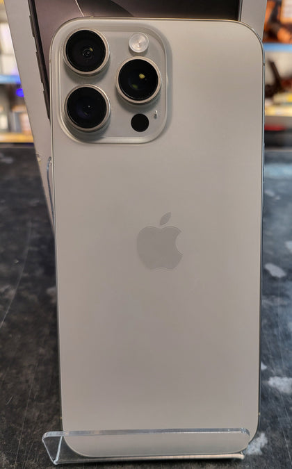 Apple iPhone 16 Pro Max - 256 GB - Natural Titanium - Unlocked