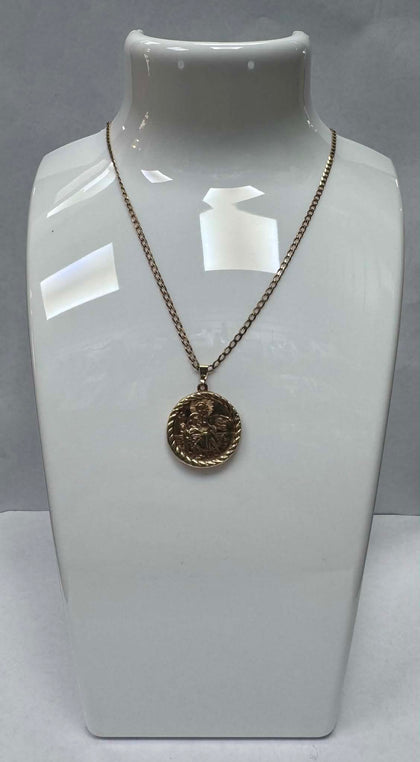 3.3g 9ct Chain And Pendant 18