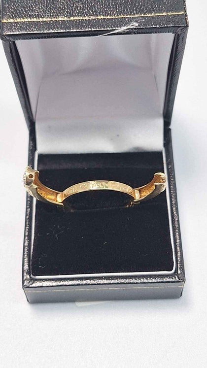 9ct Yellow Gold Ladies Ring With 