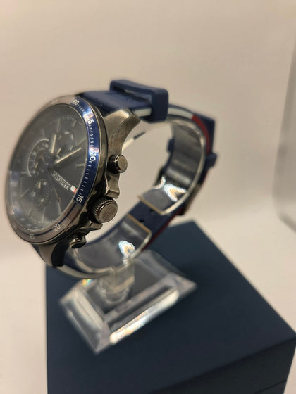 Tommy Hilfiger Model 1791721 Bank mens watch boxed.