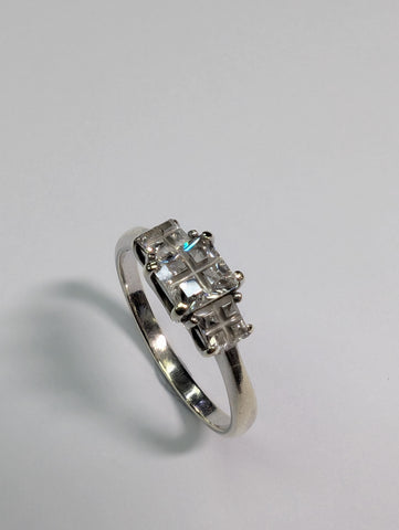 9ct White Gold Ring with CZ Stones - Size O