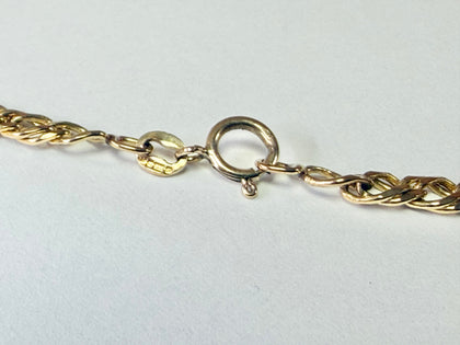 9ct yellow gold Cuban 18