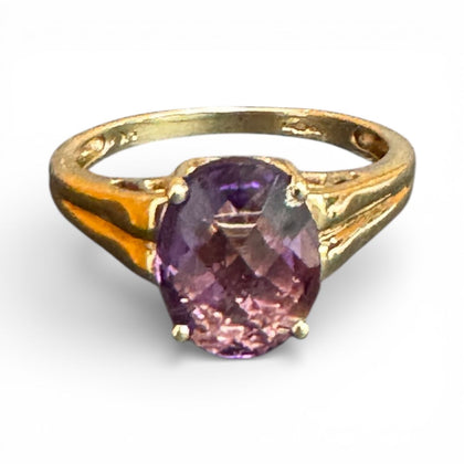 9ct Yellow Gold Oval Amethyst Ring - Size O