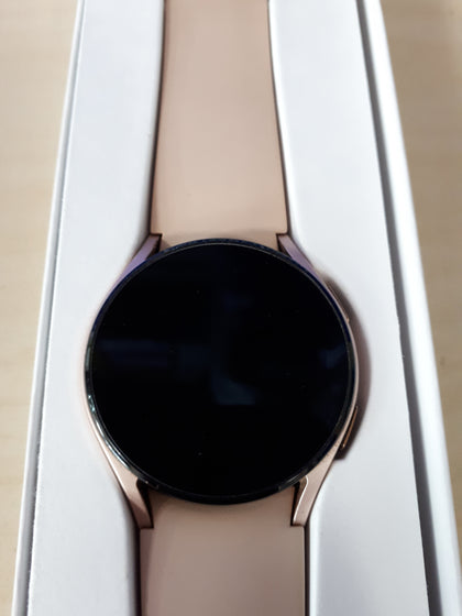 Samsung Galaxy Watch5 40mm Smart Watch - Pink Gold - Wi-Fi.