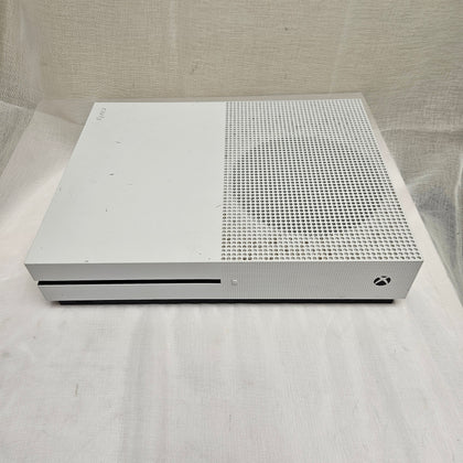 Xbox One S 1TB - White -No controller
