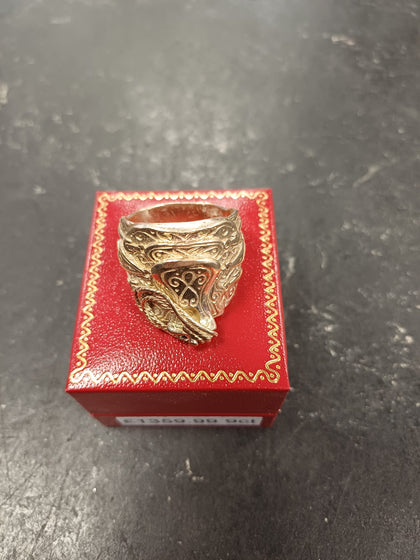 9ct Gold Saddle Ring