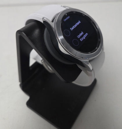 Samsung Galaxy Watch4 Classic Watch white 42MM