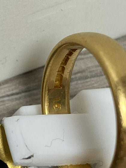 22ct Gold Ring (Size M) Apx 5g
