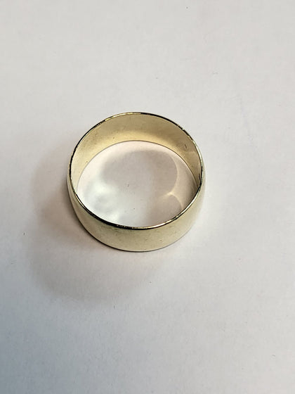 9CT Yellow Gold Band Ring - Size T - 5.58g