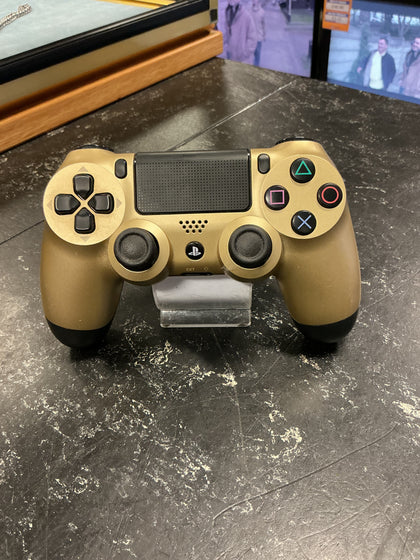 PS4 controller