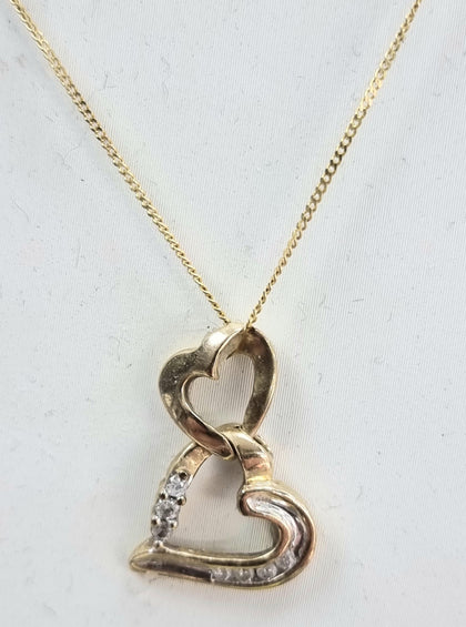9ct Necklace with Diamond Pendant 18