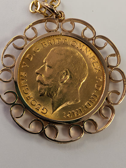 1915 Half Sovereign Pendant  With Chain
