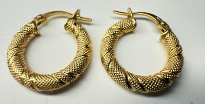 18CT GOLD HOOP EARRINGS