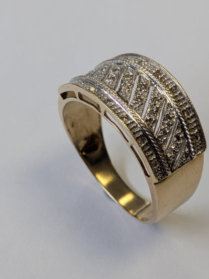 9ct Gold Diamond Panel Ring Size w