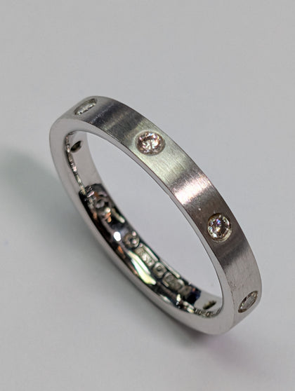 18ct White Gold Diamond Ring Matte Finish