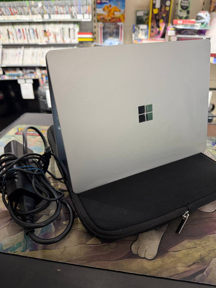 Microsoft Surface Laptop Go - i5-1035G1 - 8gGB Ram - 128GB SSD - Touch Screen - ChromeOS