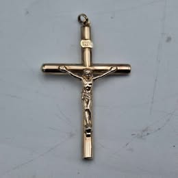 Vintage 9CT Yellow Gold Tubular Cross Crucifix Charm Pendant - 2.44 Grams