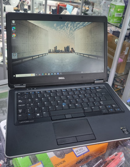 DELL V PRO 13