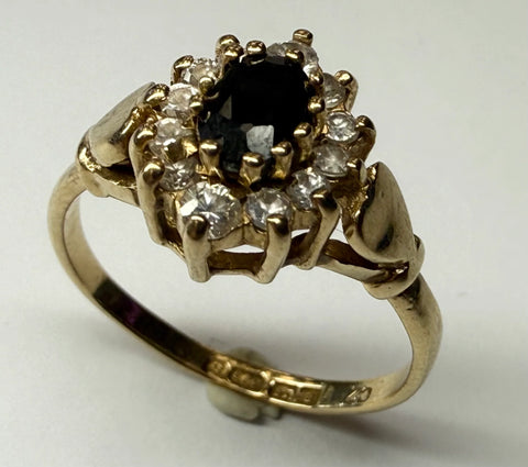 9ct yellow gold cluster ring size M