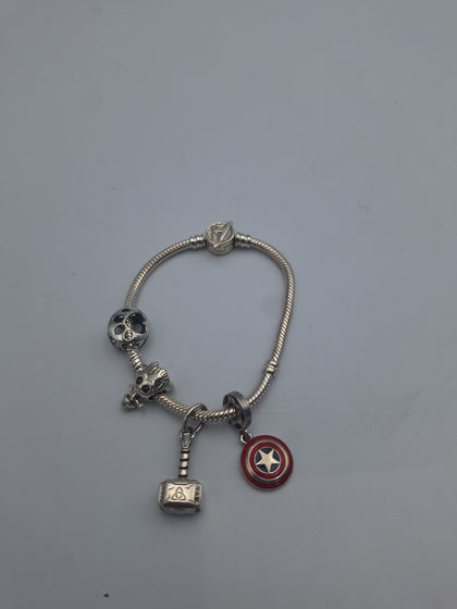 Pandora Marvel The Avengers Logo Clasp Snake Chain Bracelet with 4 marvel original charms BOXED