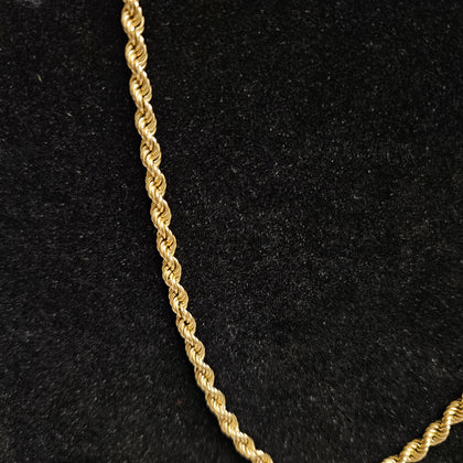 9ct Yellow Gold 16