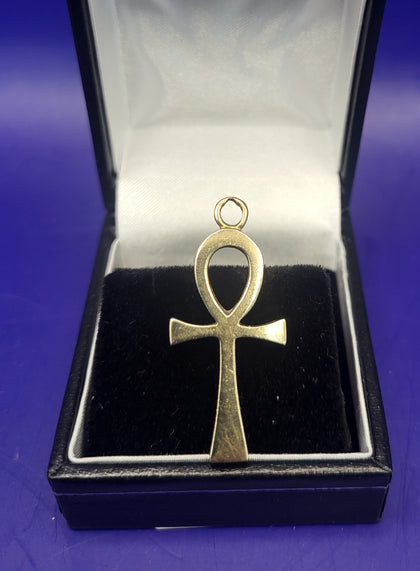 9ct Yellow Gold Ankh Pendant - 4.1g. Hallmarked