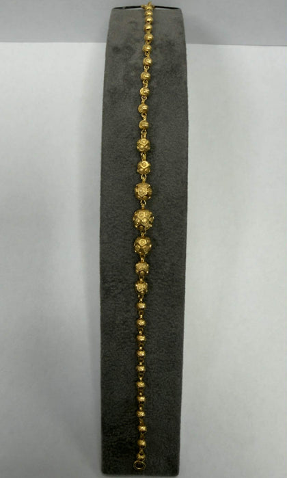 22ct Ball Bracelet , 5.62g - ** Hallmarked ** 18 cm Length , 3mm - 5mm Width