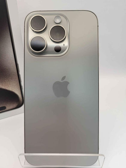 Apple iPhone 15 Pro - 128 GB - Black Titanium