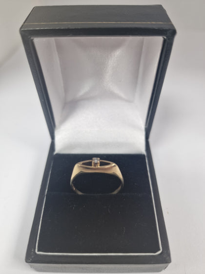 Gold Ring 9CT Size N 1.6G.