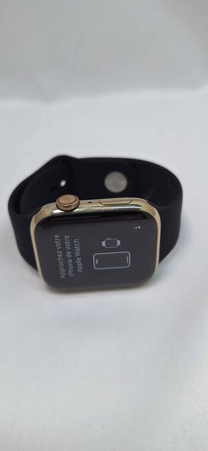 Apple Watch Series 9 Smartwatch - 45mm - Gold Aluminium - GPS + CEL - Unboxed With Black Strap